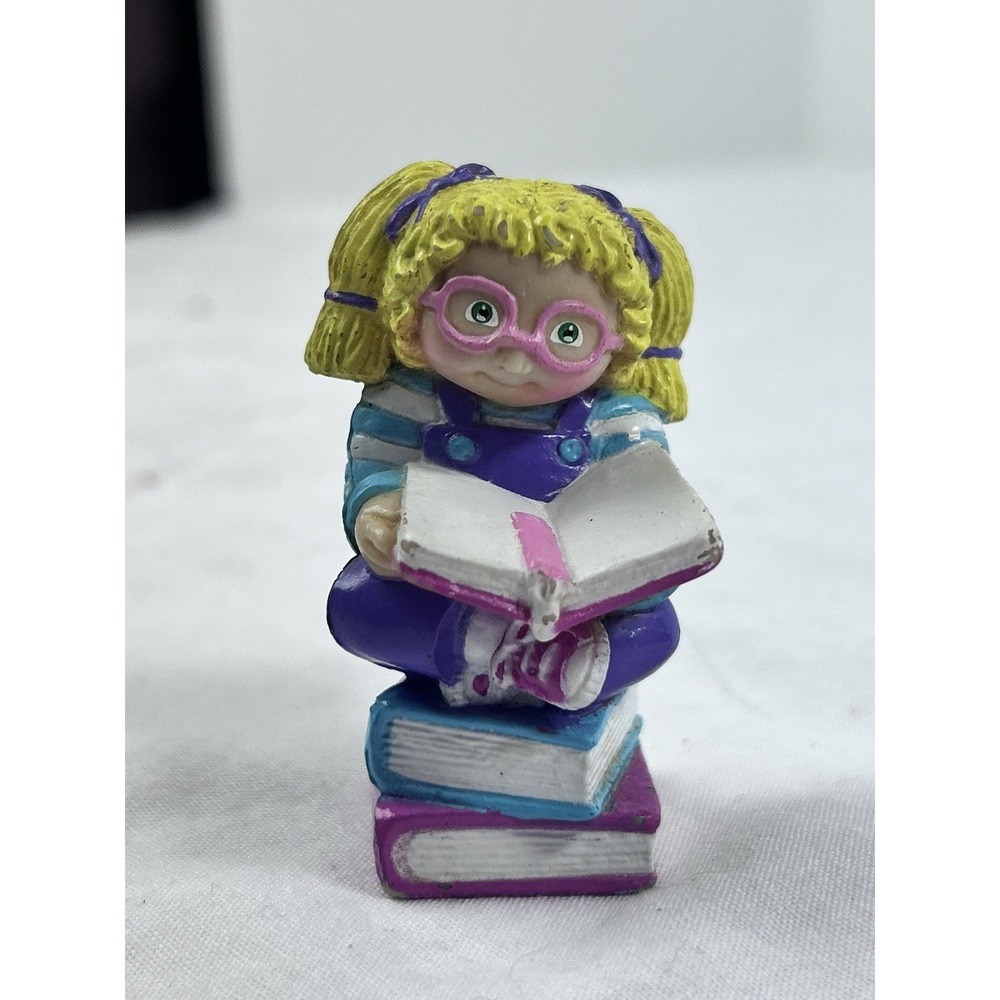 Vintage 1984 Mini PVC Cabbage Patch Kids Figurine Blonde Girl Books Plastic TOY